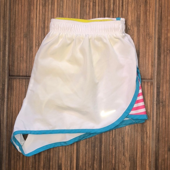 Nike Pants - LIKE NEW WHITE NIKE TEMPO TRACK SHORTS SIZE SMALL